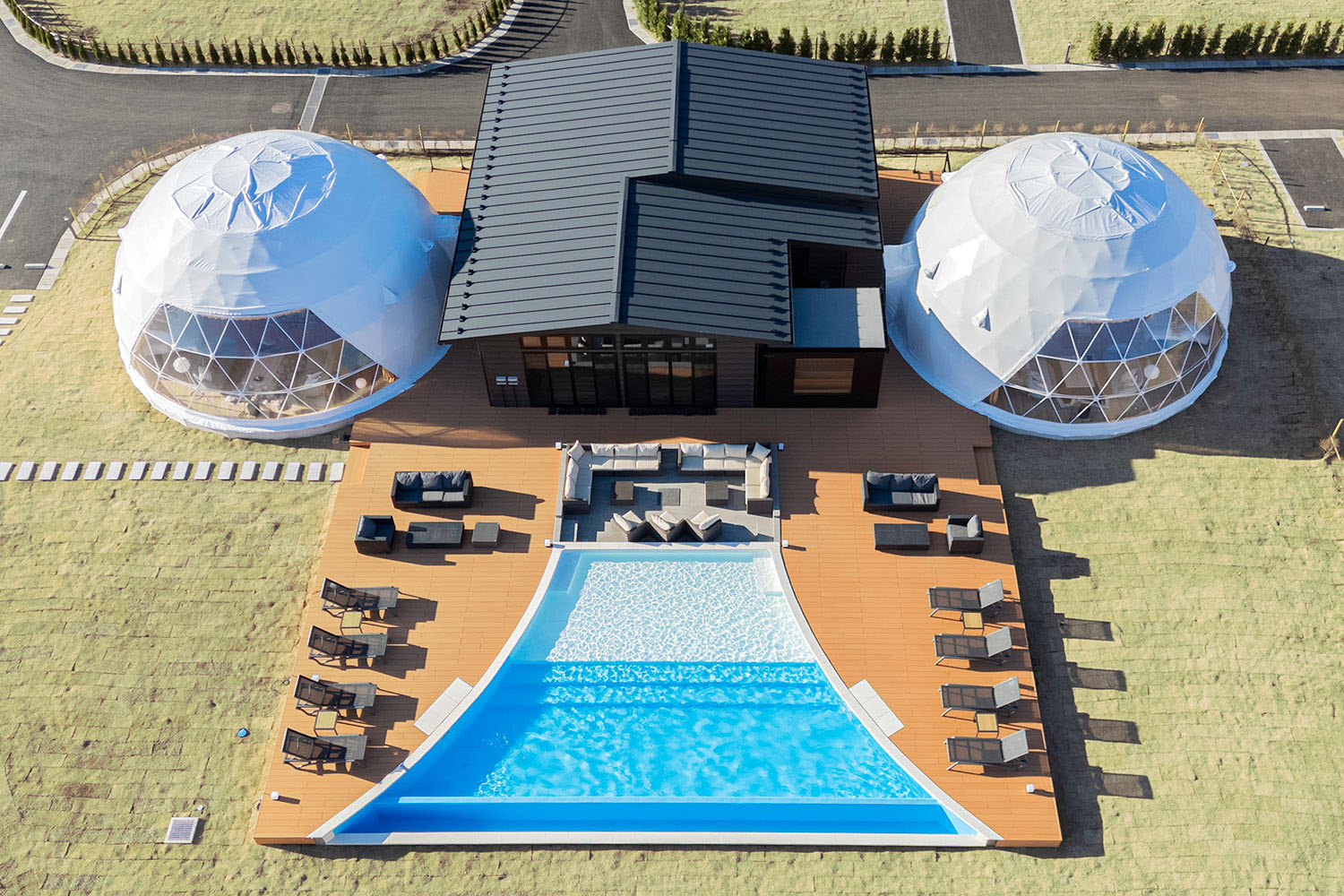 TWIN DOME