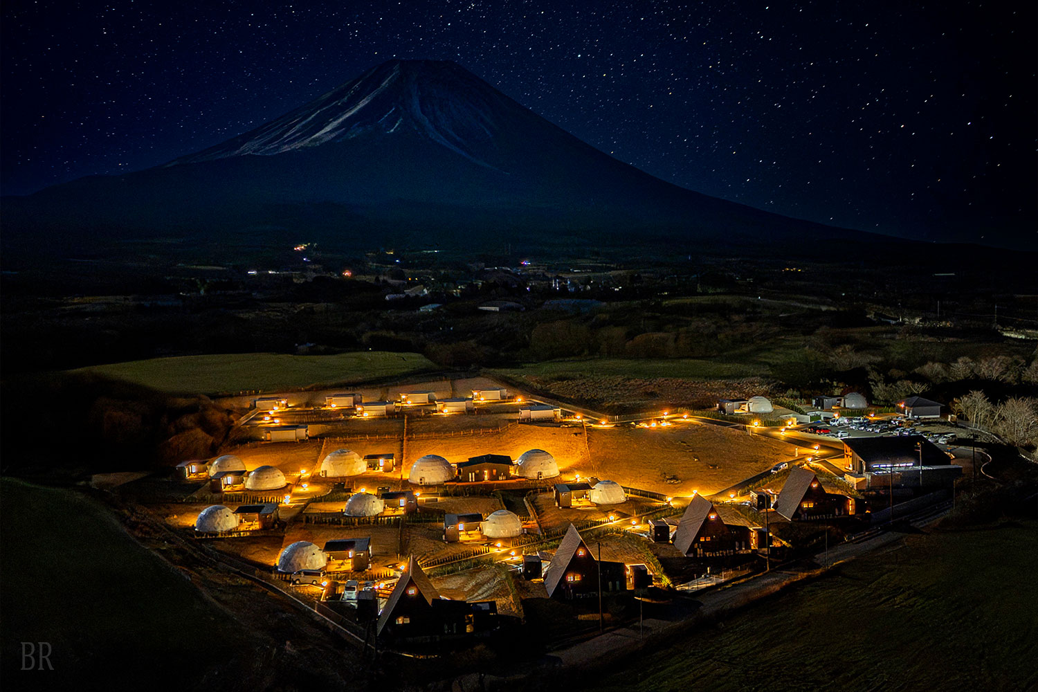 豪華露營B&V富士山河口湖