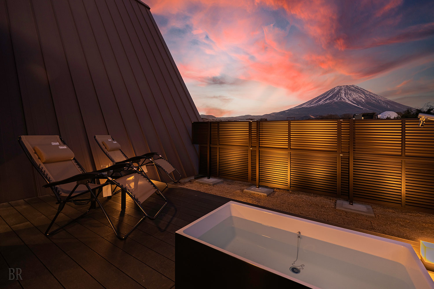 豪華露營B&V富士山河口湖