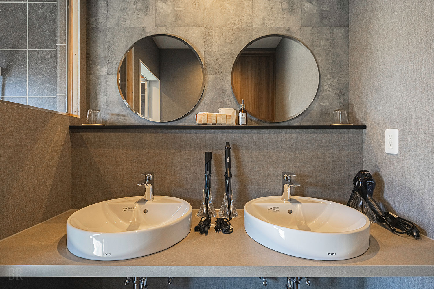 豪華露營B&V富士山河口湖