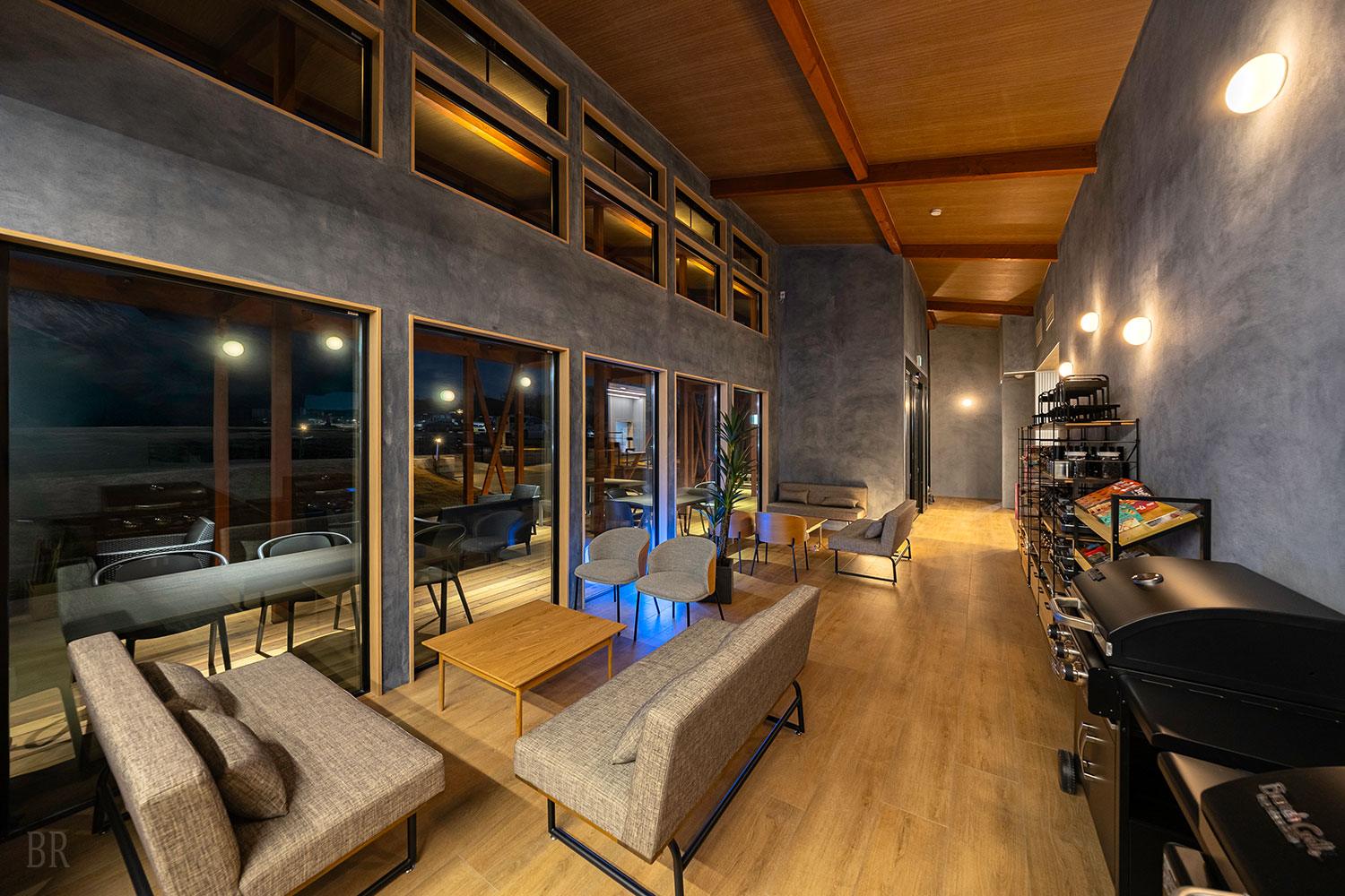 無限暢飲的酒吧